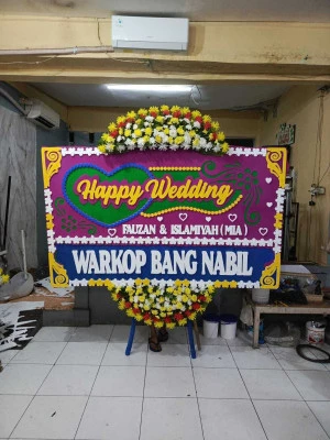 Papan Bunga di Regaloh Tlogowungu