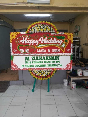 Papan Bunga di Regaloh Tlogowungu