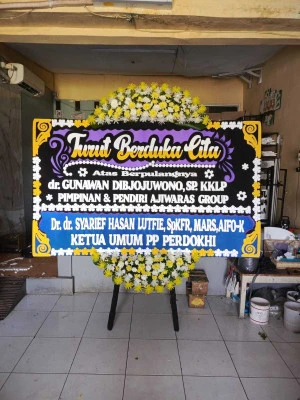Papan Bunga di Regaloh Tlogowungu